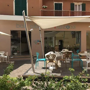 Franzone 2*, Tovo San Giacomo Italia